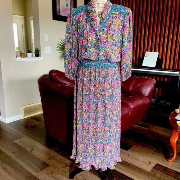 Vintage Diane Freis Maxi Dress Floral, Pleated w/ Shoulder Pad Bohemian - Picture 2 of 14